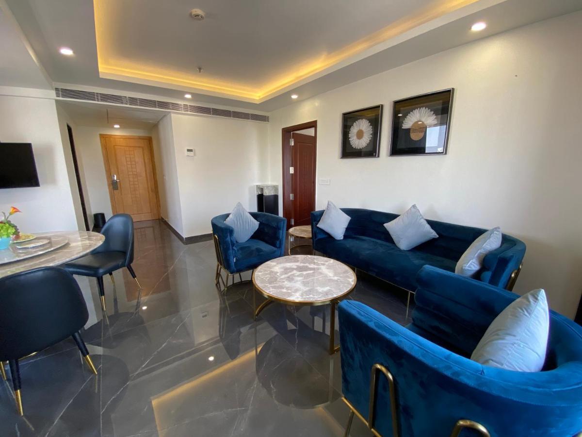 Apricot Hotel , Ахмедабад Екстериор снимка