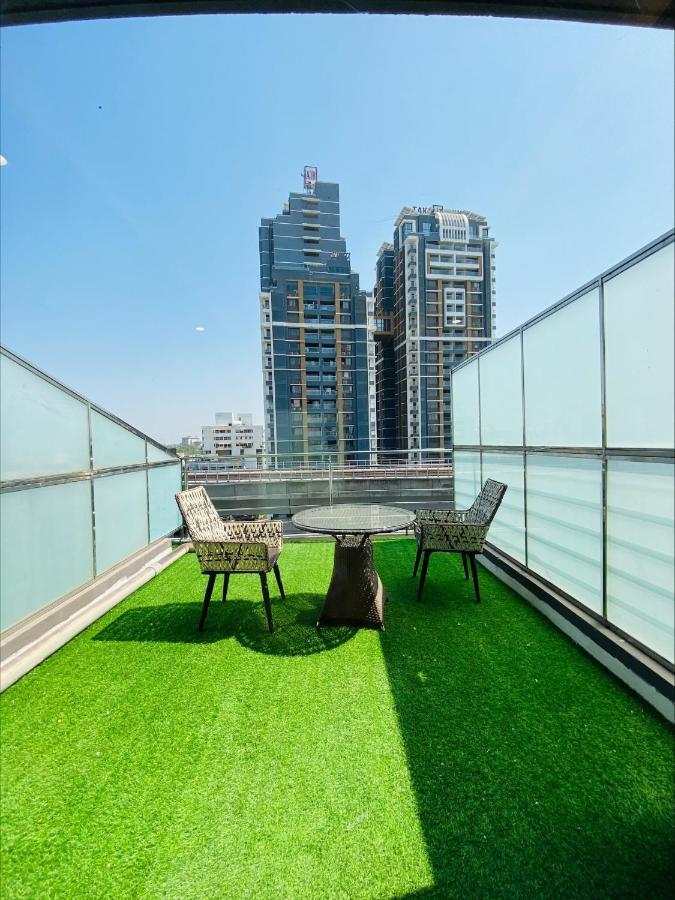 Apricot Hotel , Ахмедабад Екстериор снимка