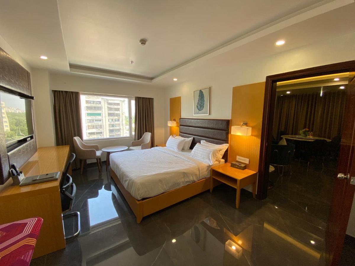 Apricot Hotel , Ахмедабад Екстериор снимка