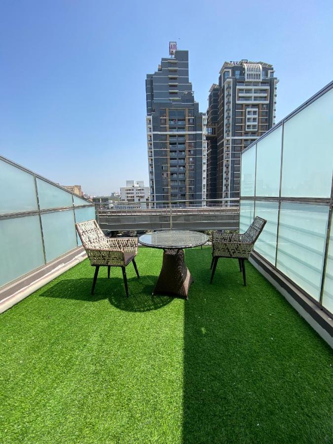 Apricot Hotel , Ахмедабад Екстериор снимка