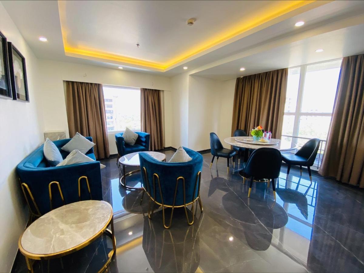 Apricot Hotel , Ахмедабад Екстериор снимка